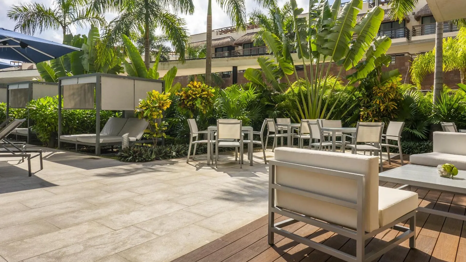 Oceana Luxury Apartment Walk To Beach And Day Club Playa del Carmen