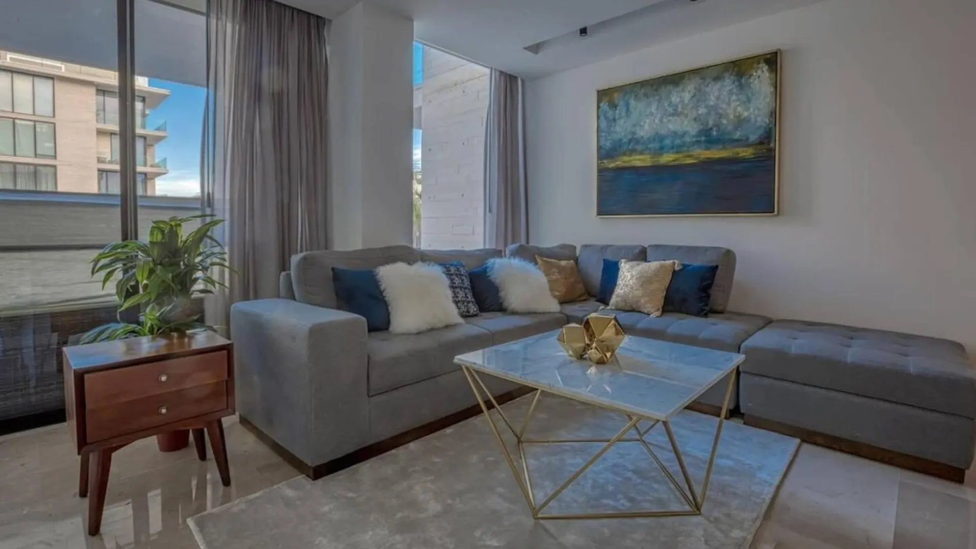 Oceana Luxury Apartment Walk To Beach And Day Club Playa del Carmen