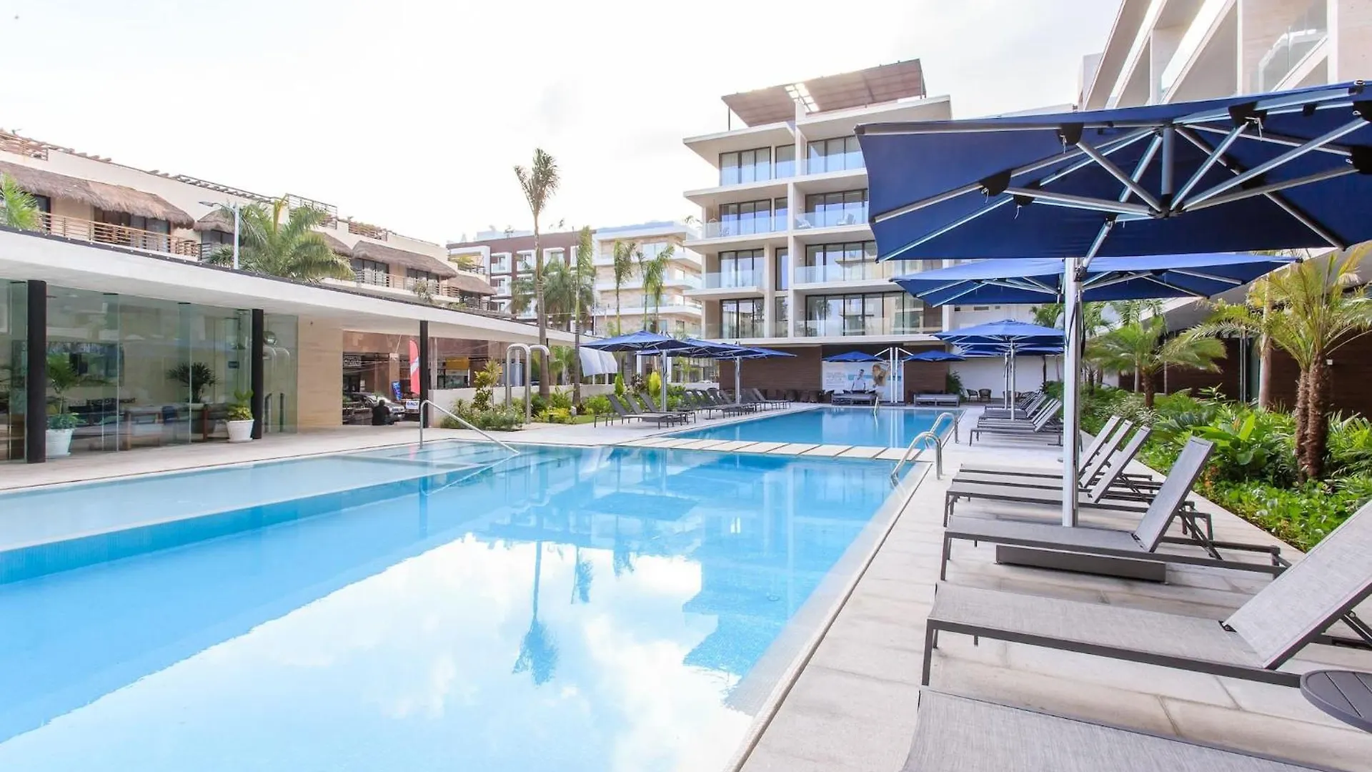 Oceana Luxury Apartment Walk To Beach And Day Club Playa del Carmen Mexico